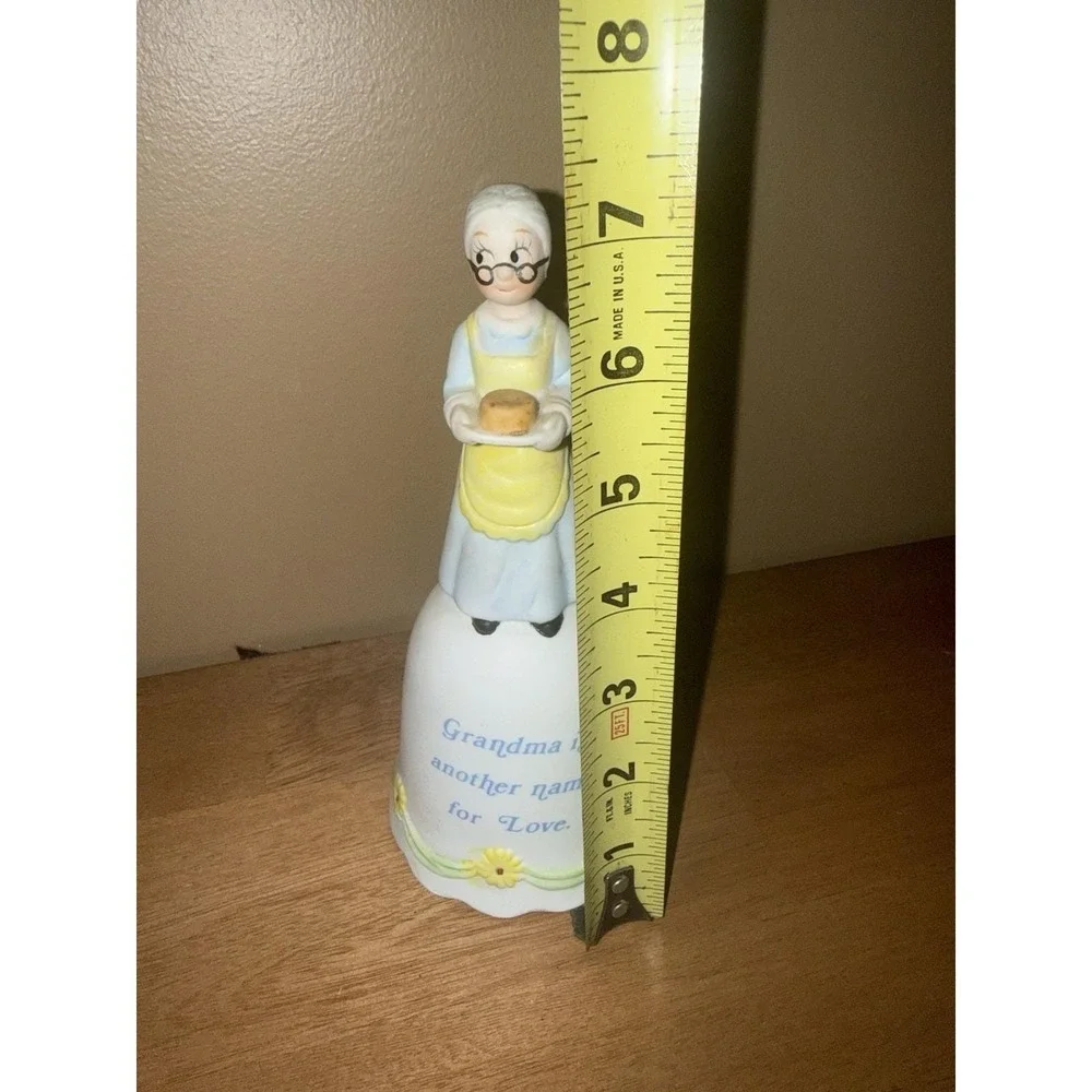 Vintage 1984 MSR Imports Grandma Musical Bell Figurine Ceramic Music Box 7.5